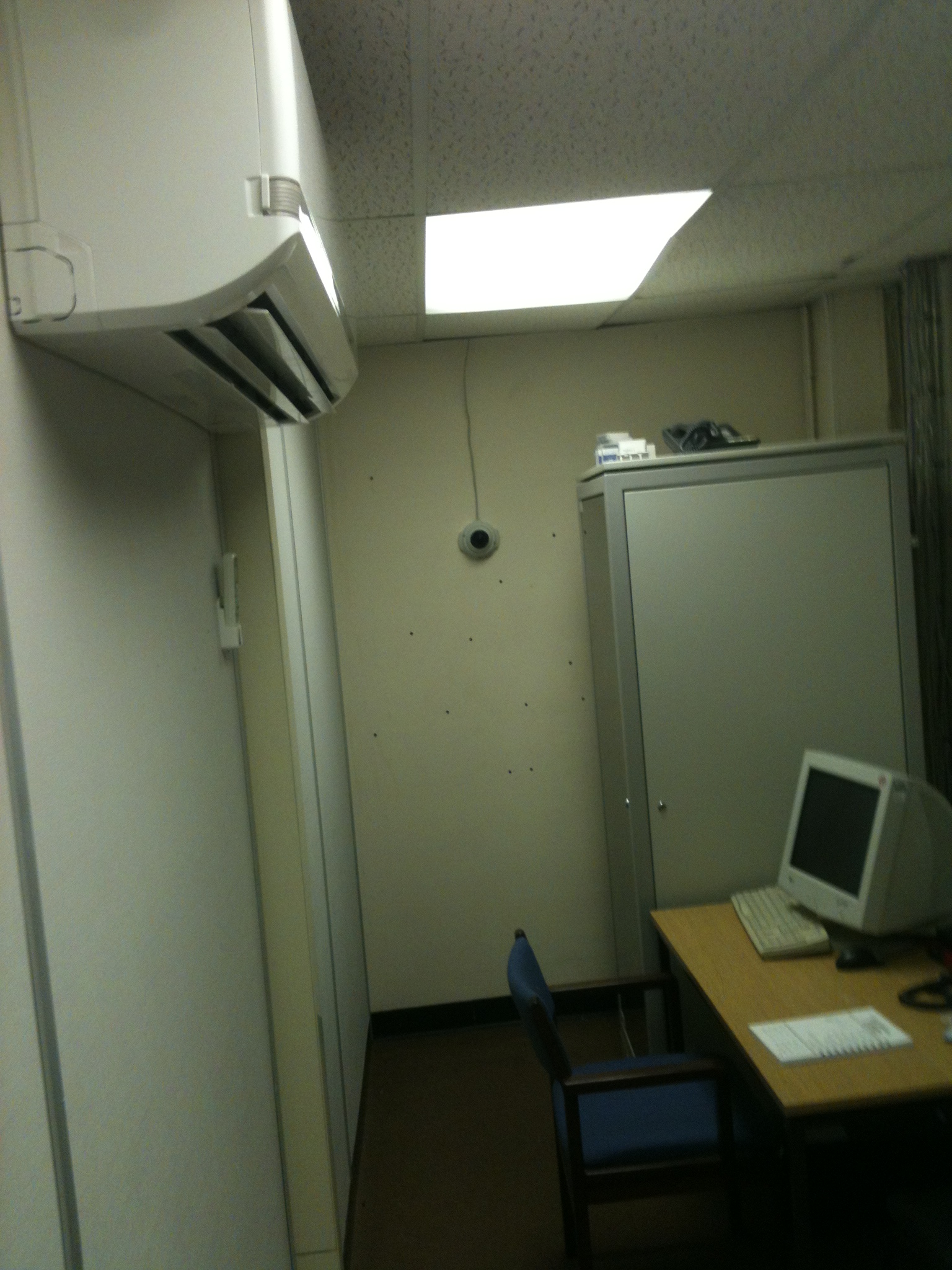 Server Room Air Conditioning At Fibrefab Haverhill Uk